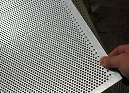 不鏽鋼沖孔網(wang)在拉伸時有哪(na)些保護措施