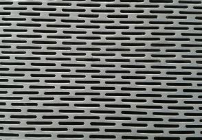 如何保障隔音(yīn)沖孔網的質量(liang)