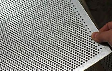 高密(mì)度沖孔網容易(yi)連孔的原因